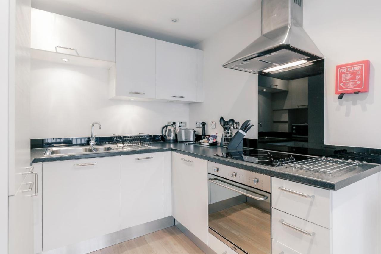 אפסום Roomspace Serviced Apartments - Capitol Square חדר תמונה