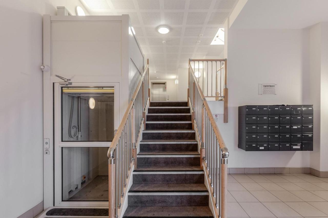 אפסום Roomspace Serviced Apartments - Capitol Square מראה חיצוני תמונה